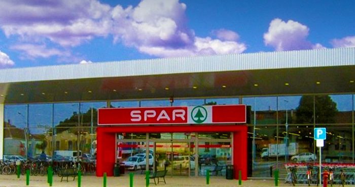 Egy bedrogozott férfi tört-zúzott a pomázi dm-ben, a Spar parkolójában fogták el a rendőrök