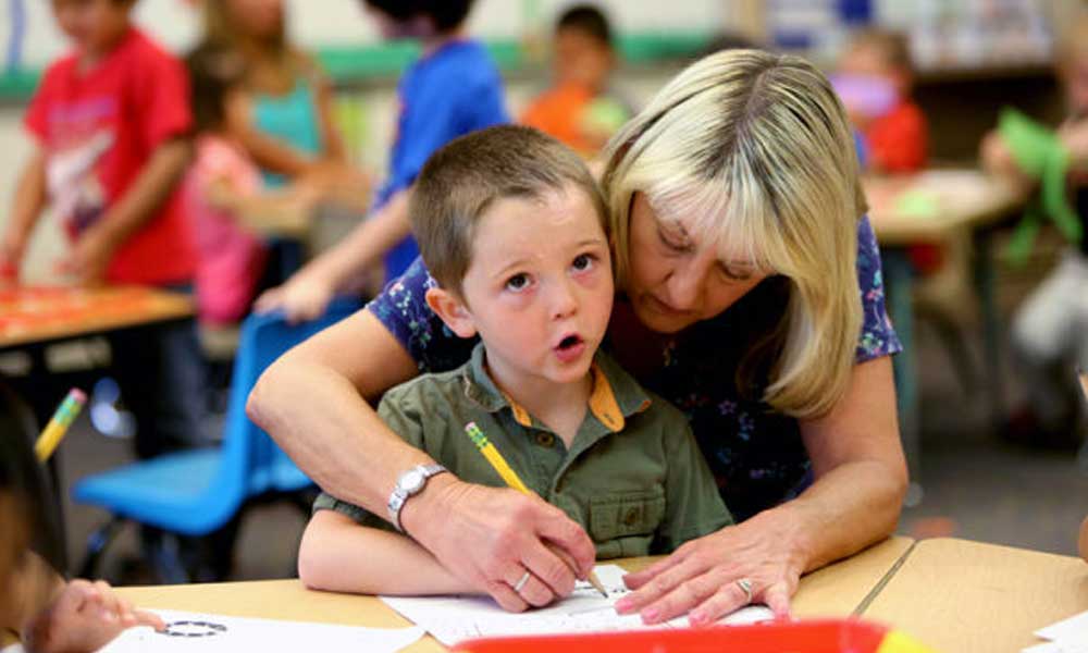 Mit csináljak? Menjen a gyerek suliba, vagy maradjon még egy évet az oviban?