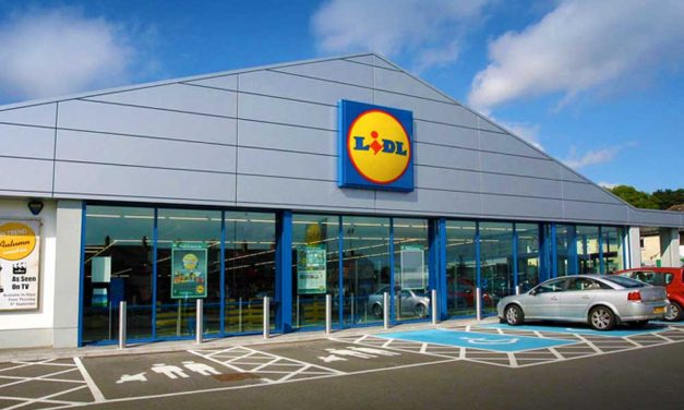 Pánik a Lidlben: Negyven vásárló rekedt bent a boltban, egyre forróbb lett a helyzet