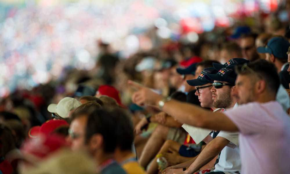 Vettel új körrekorddal nyerte a harmadik szabadedzést