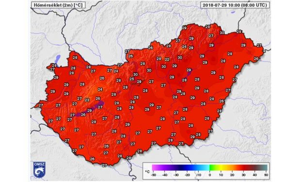 A rendkívüli hőség miatt vasárnap déltől életbe lépett a vörös kód