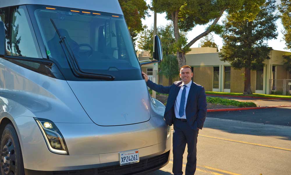 Szuperkamionokat teszteltek a Dunaharaszti melletti Waberer’s munkatársai Amerikában