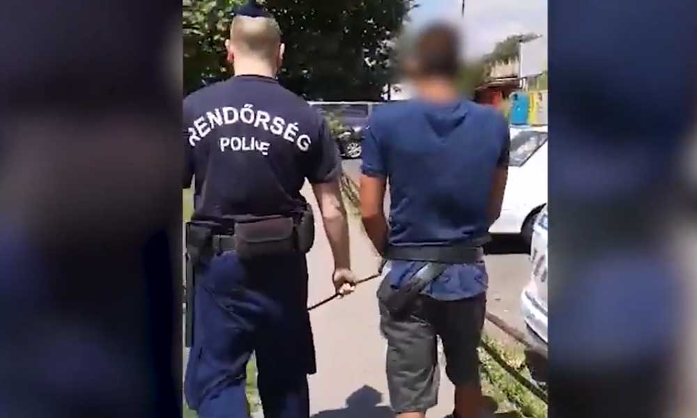 Bemászott az ablakon, táskákat és bankkártyákat lopott, lekapcsolták a rendőrök – VIDEÓ