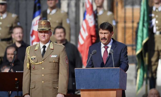 A köztársasági elnök szerint „Nincs módunk középszerűnek lenni”