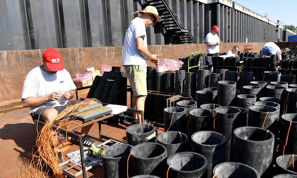 Speciális ambulanciát telepítenek a mentők a Duna mindkét oldalára