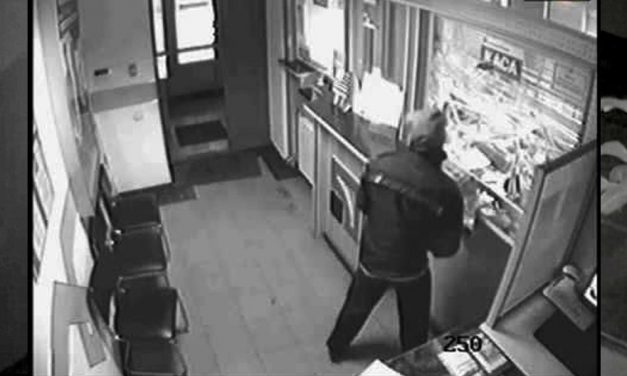 A postarabló fenyegetőzött és pénzt követelt, sok év börtönbüntetést kaphat