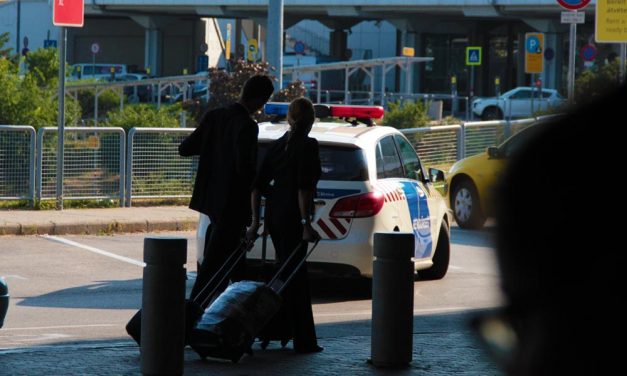 Feladta magát a kábítószert tartalmazó reptéri csomag miatt körözött férfi