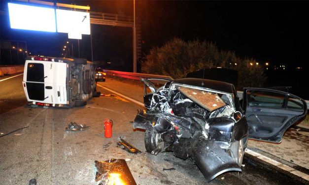 Buszbaleset az M5-ös bevezetőjén, töb­ben meg­sé­rül­tek