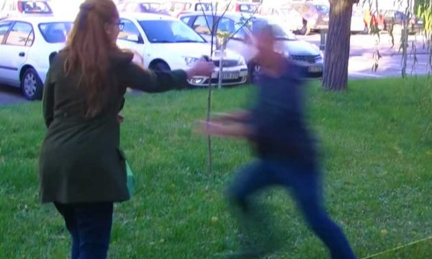 Gázspray-vel lefújták és kirabolták az utcán az áldozatukat