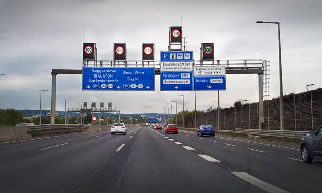 Drágulnak az autópálya-matricák, nyolc év után először emelik a tarifákat