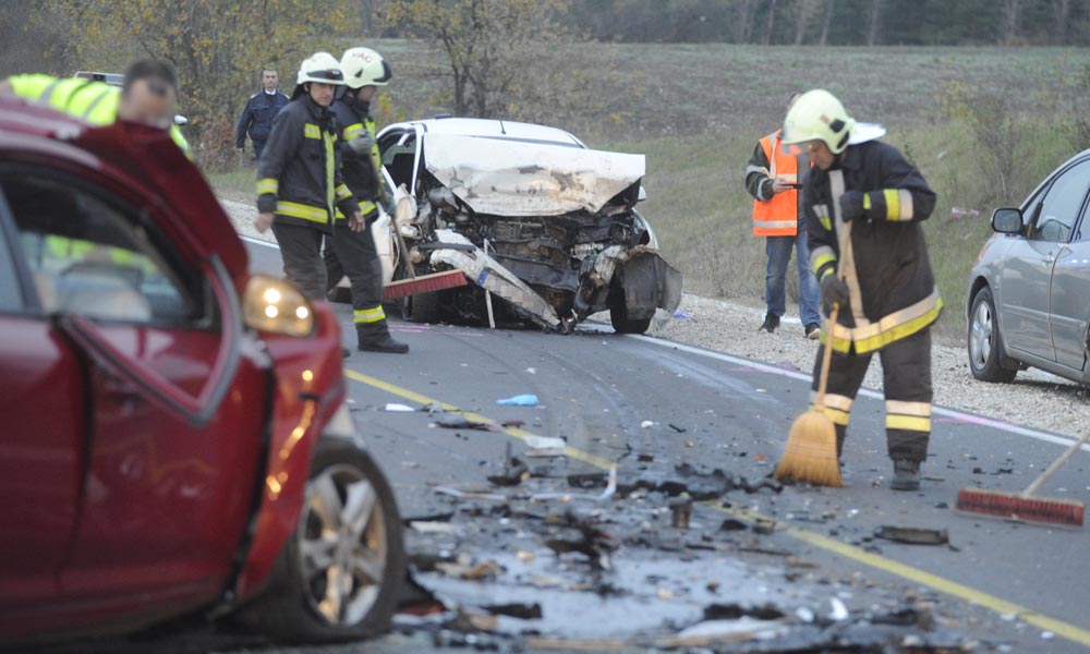 Halálos baleset történt az M2-esen, teljes útzár