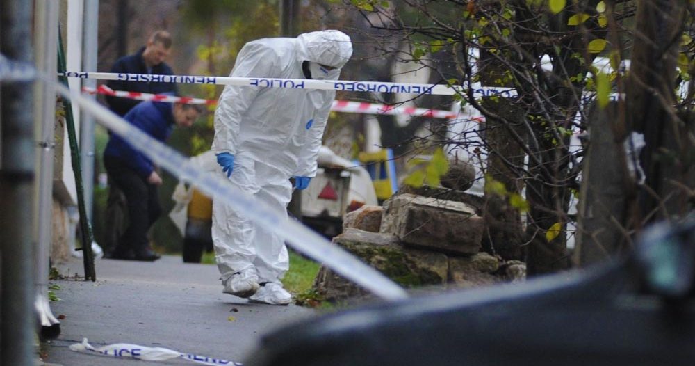 Kettős gyilkosság Zuglóban: Borzasztó módon végzett áldozataival a tettes, végül a saját cigarettacsikkjei okozzák a vesztét