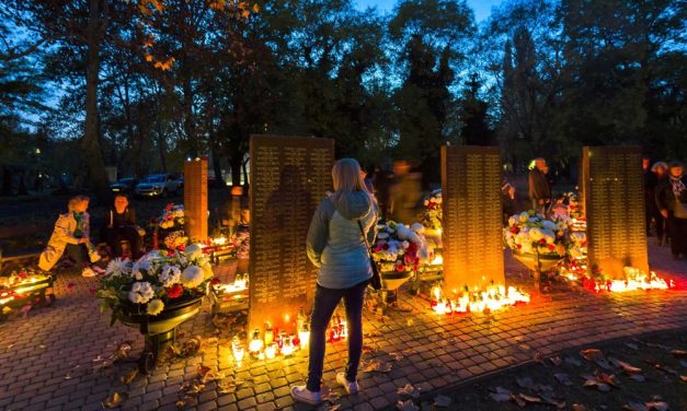 Erre figyeljen, aki a napokban a temetőbe látogat, teljesen megváltozik a nyitvatartási rend