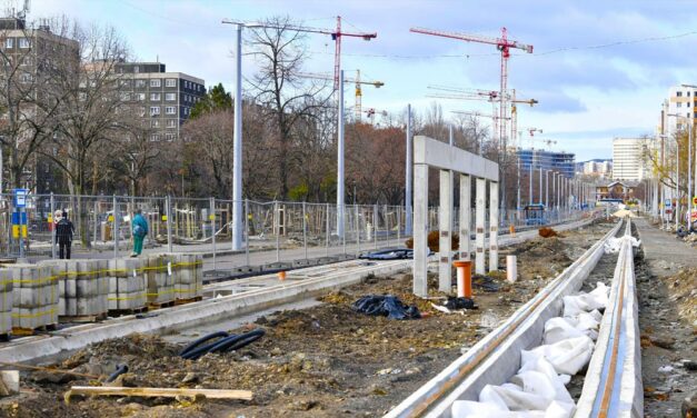 Épül az 1-es villamos az Etele térig