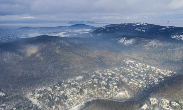 Havas budai hegyek a magasból