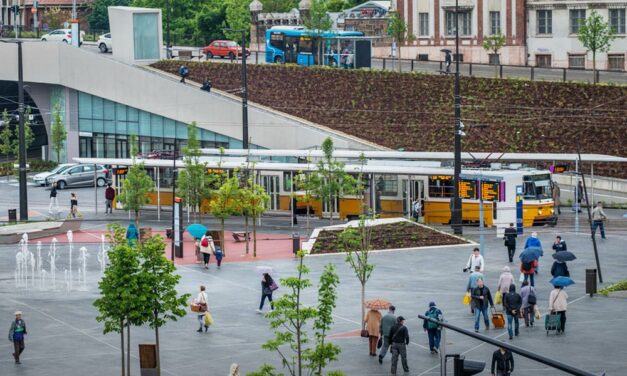 Valami új dolog kerül a Széll Kálmán térre