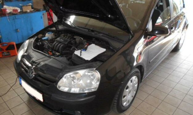 Nézd meg mi lett a rég eladott autóddal, vagy nem vertek-e át az új kocsiddal a kereskedők