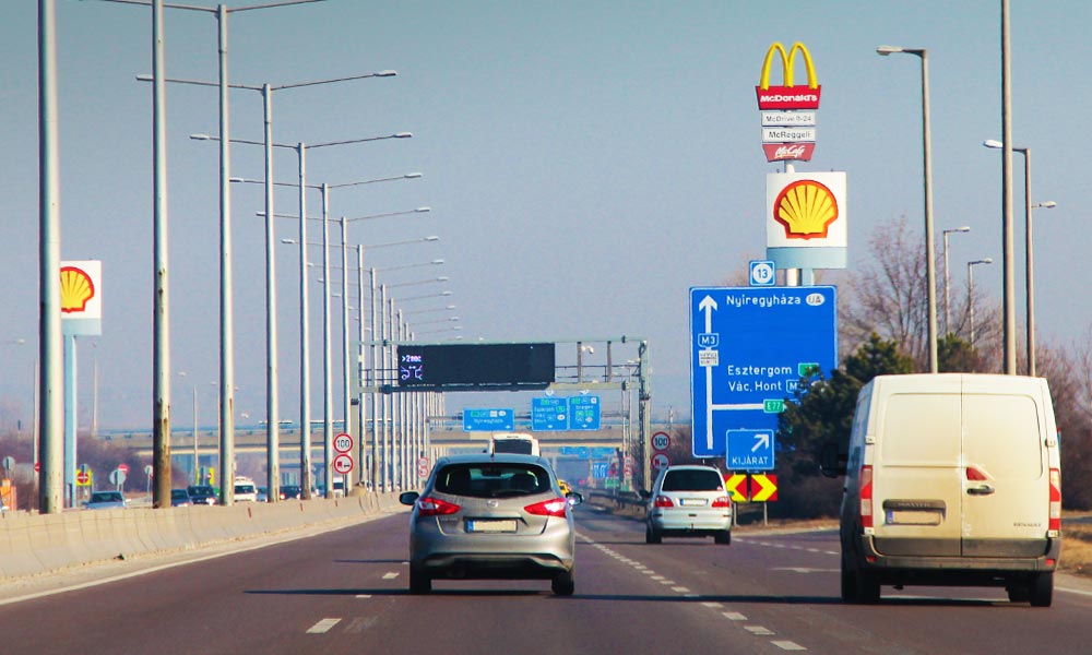 Figyelmesen az M3-ason, nagy betonozás lesz az autópályán