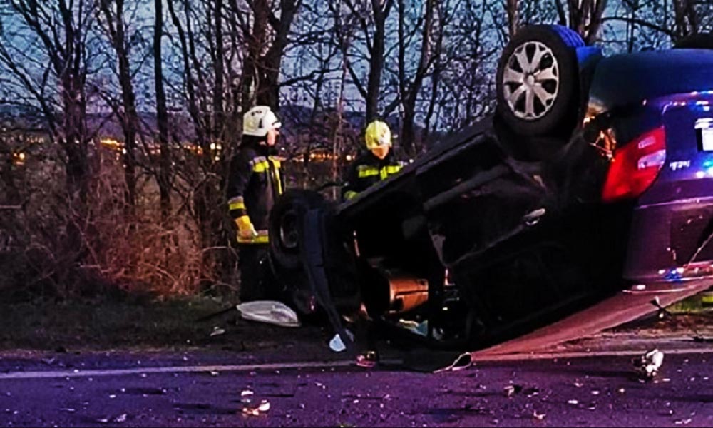 Halálos baleset történt a 10-es úton, meghalt egy motoros