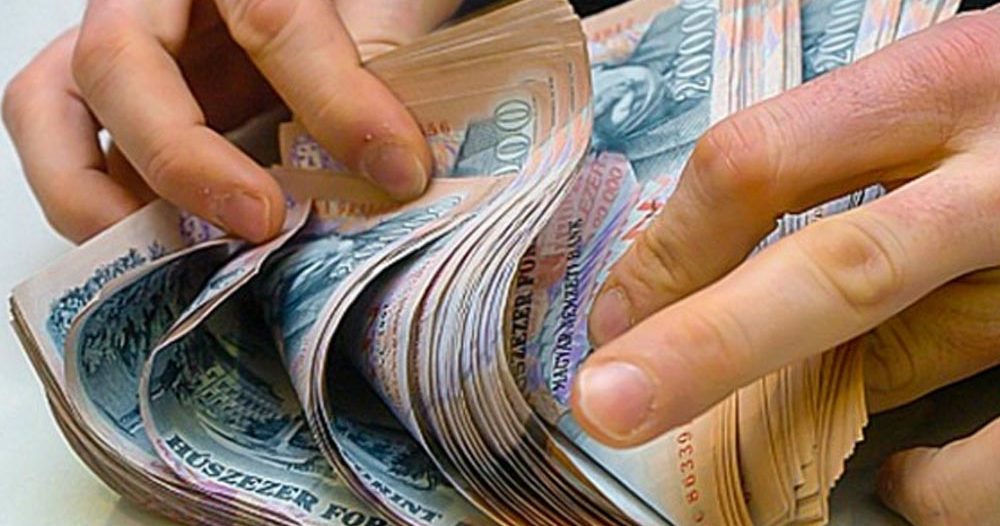 17 százalékkal emelkedhet a minimálbér, 300 ezer fölé nőhet a szakmunkás bérminimum
