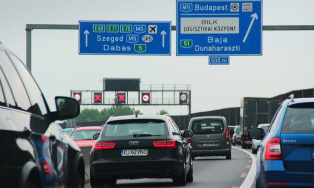 Tömeges karambol történt az M0-son