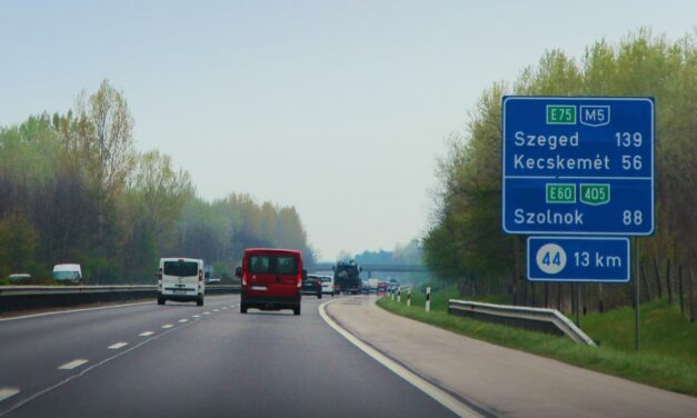 Durva baleset miatt áll a forgalom az M5-ösön – A tragédiában egy ember meghalt