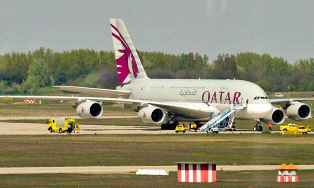 Kényszerleszállást hajtott végre Ferihegyen a világ legnagyobb utasszállító repülőgépe