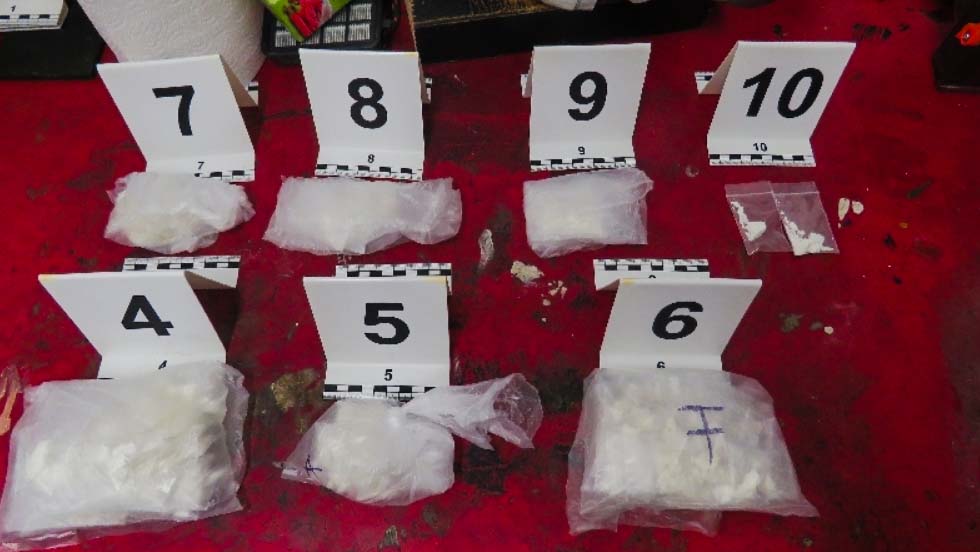 Kábítószer-kereskedőt kapcsoltak le Biatorbágyon – sok anyag és pénz volt nála