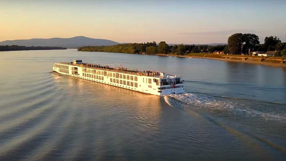 Csodálatos drónvideó készült Gödnél a Dunáról