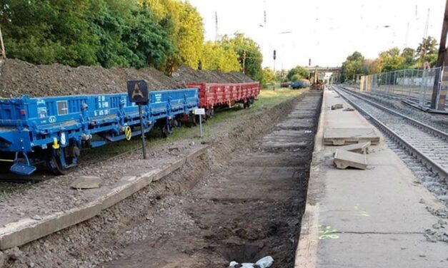 Több elővárosi vasútvonalat is teljesen lezárnak csütörtökön