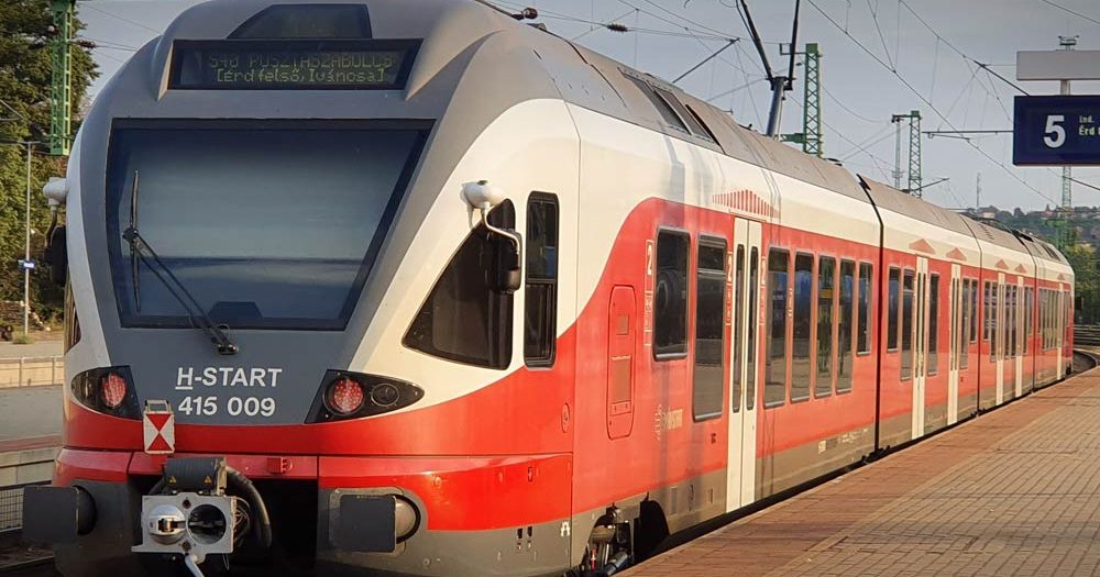 Halálra gázolt a vonat egy embert az Újpesti vasúti hídon, az áldozat a helyszínen szörnyethalt