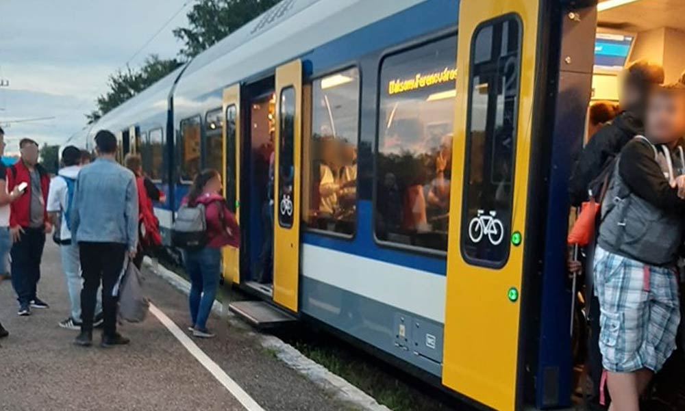 Sorozatos hibák, állomáson maradt utasok az agglomerációban