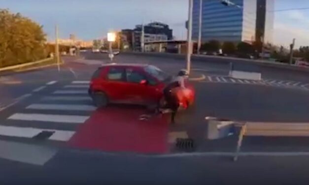 Egy idióta bringás nekicsapódott egy autónak, majd magából kikelve üvöltözött (videó)