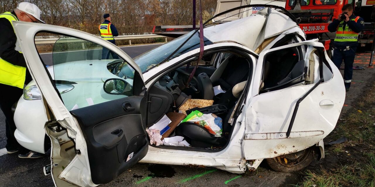 M7-es baleset: egy 88 éves pap vesztette életét