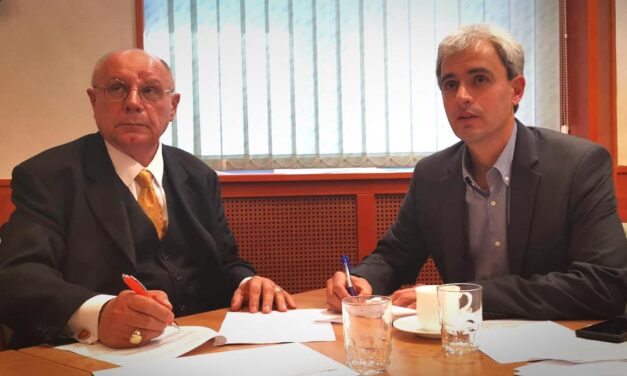 Itt a pénz, hol a pénz? Egymást savazza Érd két nagyágyúja, a korábbi és a jelenlegi polgármester