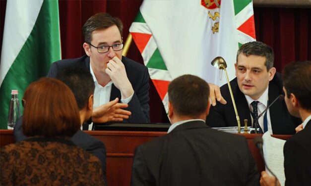 Elindult a túlélőprogram, hetek múlva már a hitelből működhet a főváros