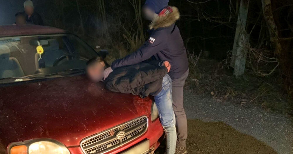 „Fejéhez vágtak egy mikrohullámú sütőt” – sziveszter éjjelén brutálisan végeztek a dunavarsányi férfival, vádat emeltek az elkövetők ellen, egyikük egy kiskorú éves lány