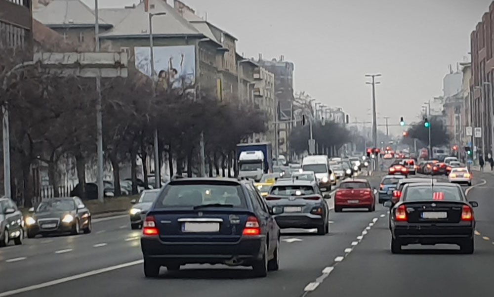 Vácon tiltakoznának a dugódíj bevezetése ellen, védeni kell az ingázók érdekeit