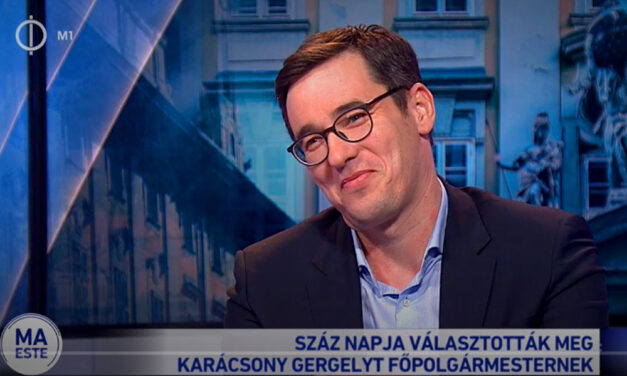 Fürjes Balázs államtitkár szerint vállalhatatlan dolgot művelt az állami tévé a főpolgármesterrel