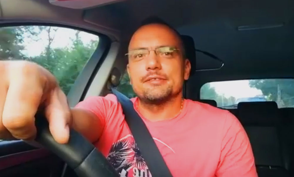 Rosszfiúnak minősítették a szigetszentmiklósi polgármestert, ezért letiltotta a Facebook