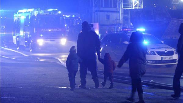 Óbudai tűz: súlyos állapotban van egy férfi