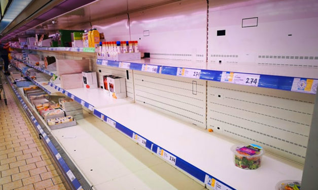A karantén és a fertőzés hírére megrohanták a boltokat az emberek, magyarok is vannak az érintett területen