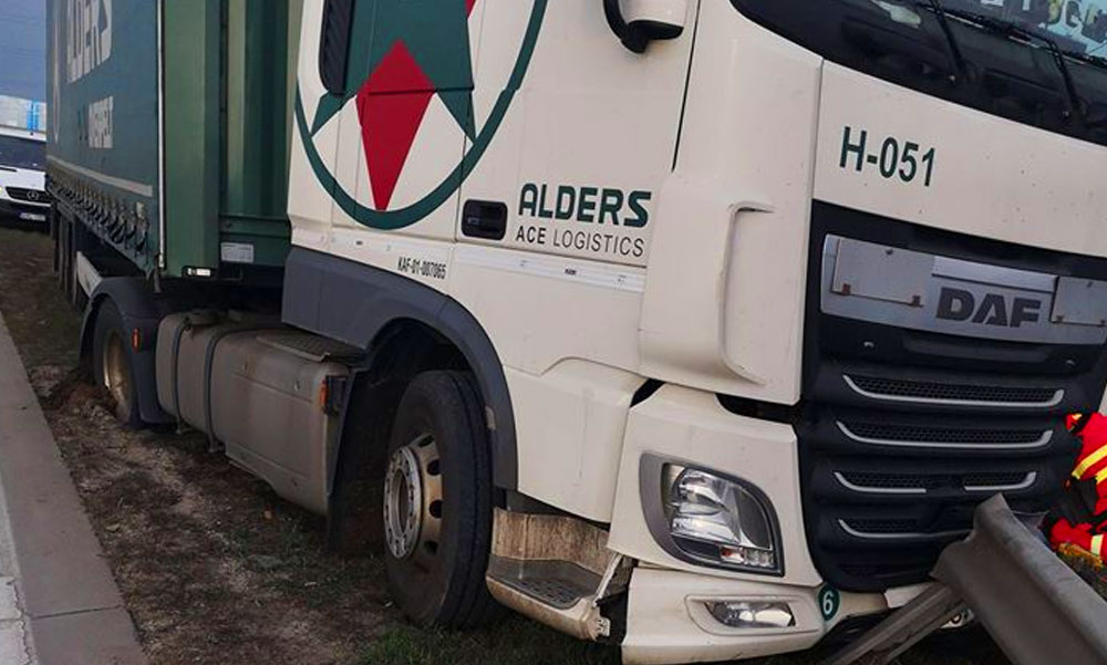 Súlyos baleset az M0-áson, több kilométeres a torlódás