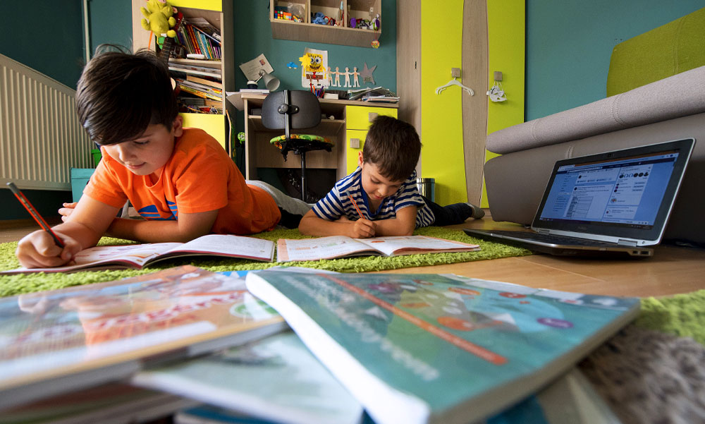 Most érkezett: Szeptembertől minden nappali tagozatos tanuló ingyen kap tankönyvet