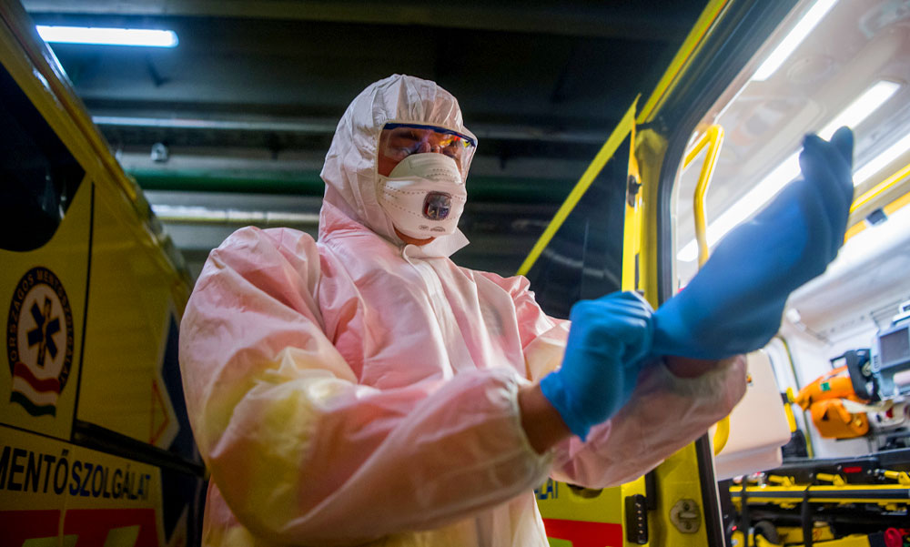 Újabb kórházakat készítenek elő Budapesten a koronavírus miatt