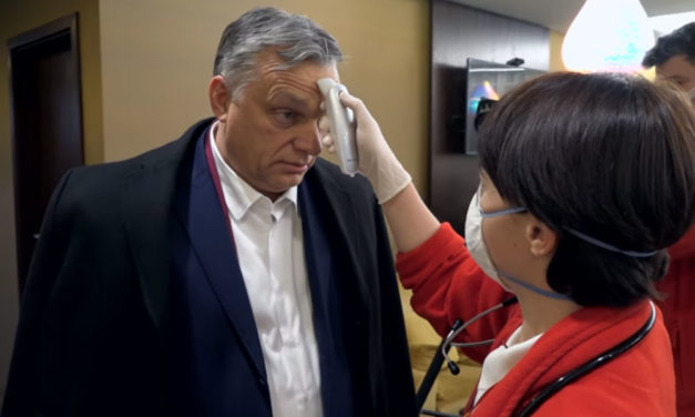 Lázmérőzték a miniszterelnököt és a feleségét a ferihegyi repülőtéren, korábban arról írtak, hogy köhög