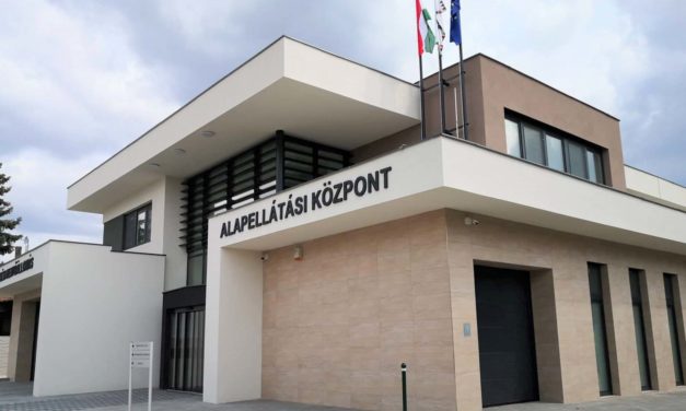 Koronavírus: Vecsésről a Szent Lászlóba szállítottak egy fertőzésgyanús beteget