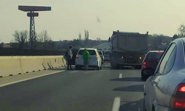 Tömegkarambol az M7-esen Érdnél, torlódás van