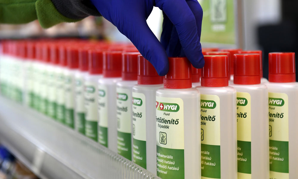 Felháborodás a MOL filléresnek beharangozott kézfertőtlenítője miatt