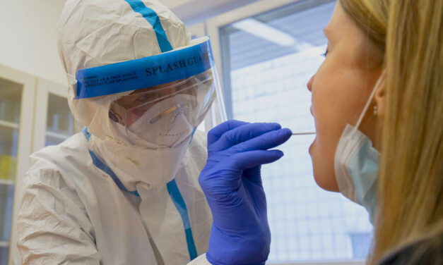 Riasztó adatok: 751 beteg van lélegeztetőgépen és több mint 7 ezren vannak kórházban